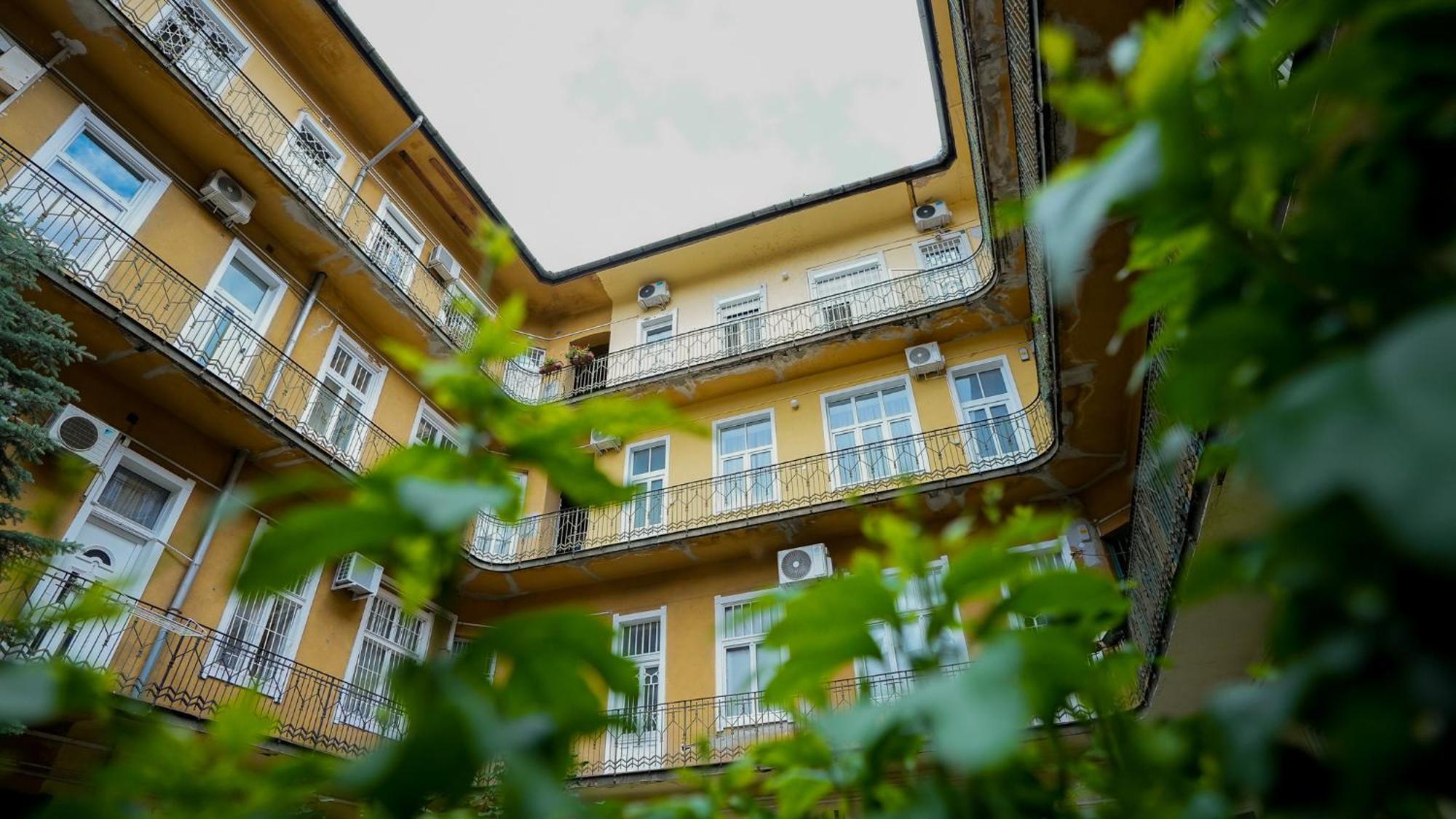 Instant Ruinbar Premium J Apartament